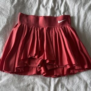 Nike Tennis Skirt XS in dusty red